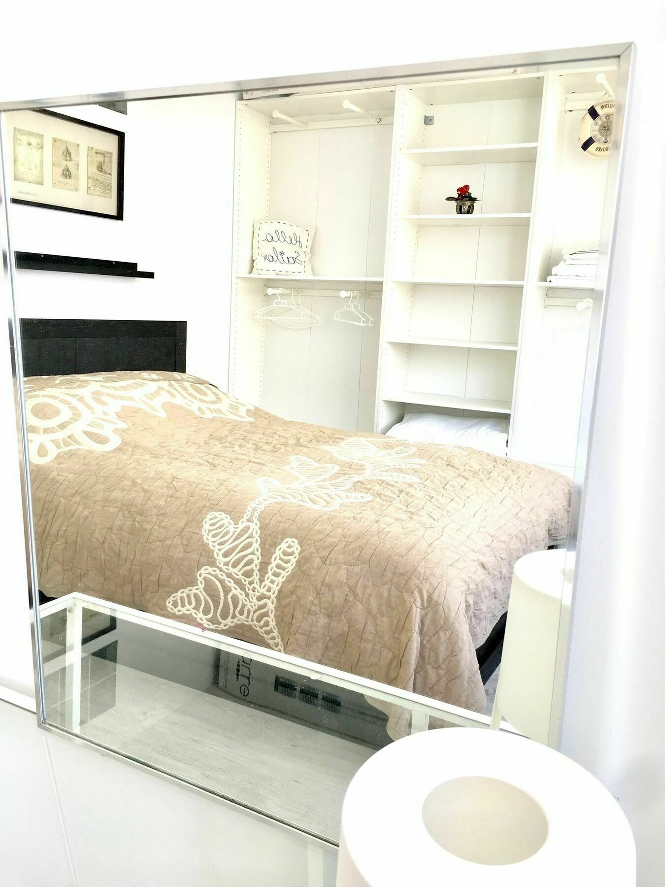 Oyo Guest House Duc De Gaeta บาเลนเซีย ภายนอก รูปภาพ